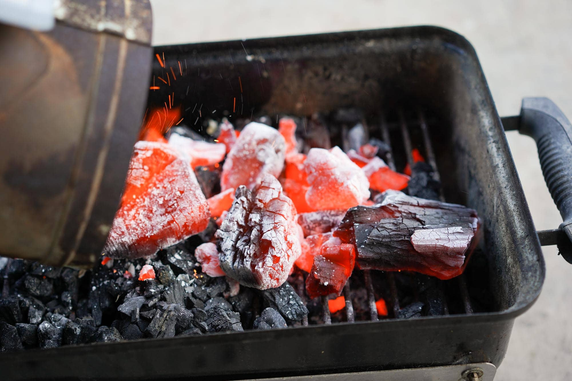 How to light charcoal without fluid best sale